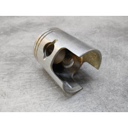 Piston Suzuki GT250 1973-75 neuf réf. 1211018402050