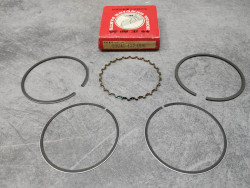 Segment cote 075 pour XL125S 1979/82 1985 1987 HONDA 13041-437-000