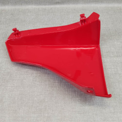 Cache latéral gauche rouge Honda XLV750 Africa Twin – Réf. 62200-MG7-000ZA