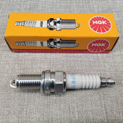 Bougie NGK DCPR7E Standard - Moto Honda | Allumage
