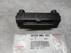 Boitier fusibles GL1500 HONDA 38250-MN5-003