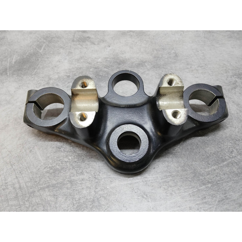 Té de fourche supérieur Honda MBX125F 53230-KK4-000