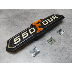 Logo Cache Latéral Honda CB550 - Réf. 87124-374-000A