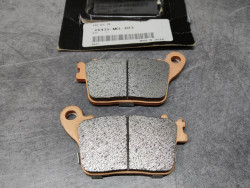 Jeu plaquettes frein avant (NAS) CBR1000 HONDA 06435-MEL-D23