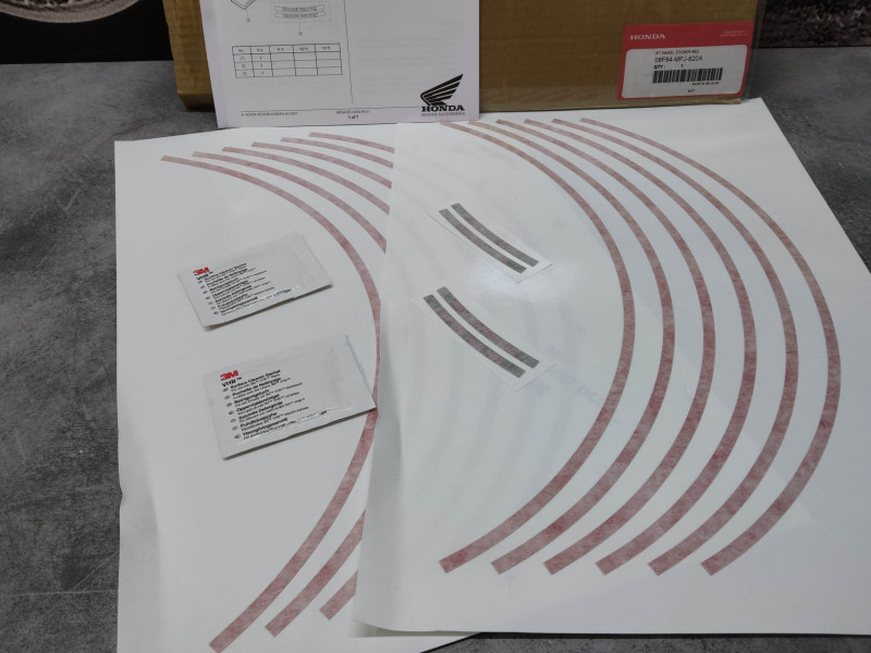 Kit Stickers Roue Honda 08F84-MFJ-820A - Pièce Neuve