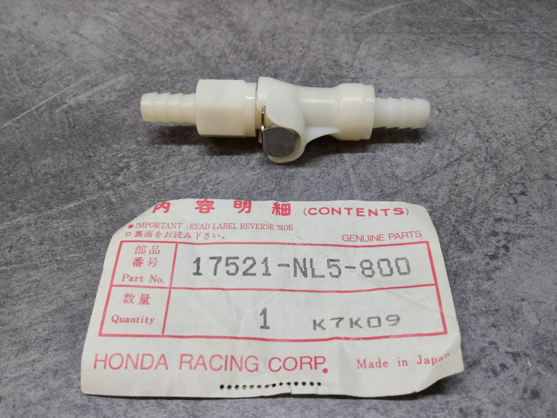 Ensemble joints reservoir essence HRC RC30 RC45 HONDA 17521-NL5-800