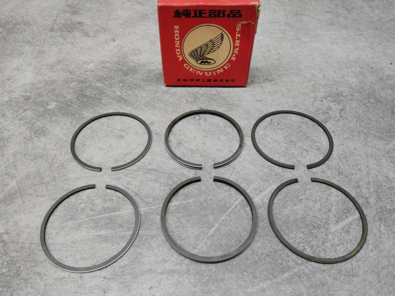 Jeu de segments Honda C72 CA72 - Réf. 13031-259-000