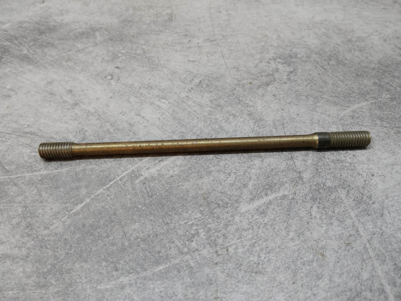 Goujon B culasse Honda CB750 K0 K1 K2 - Réf. 90034-300-030