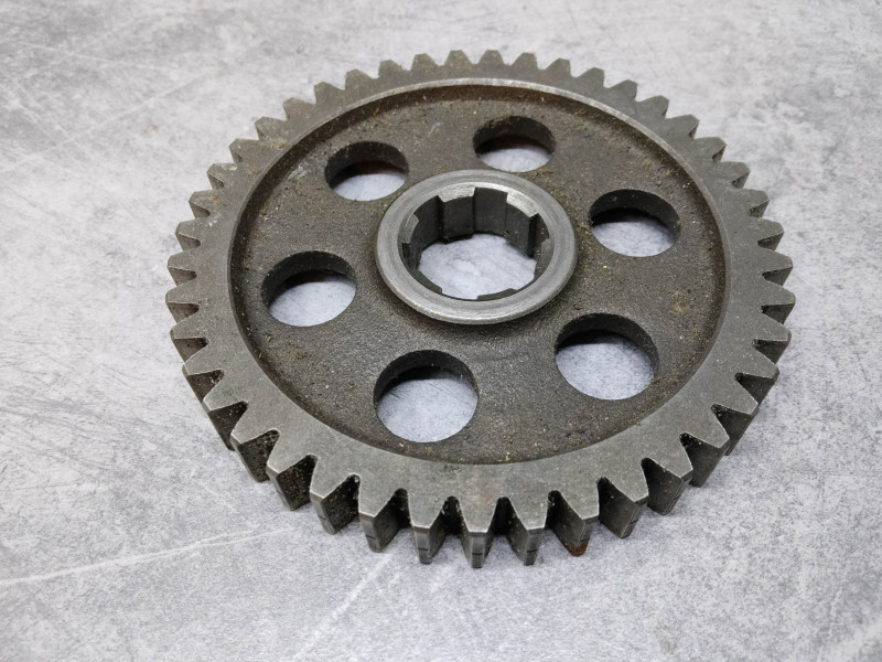 Pignon Transmission Finale Honda CB750 Four 23501-300-030 Occasion