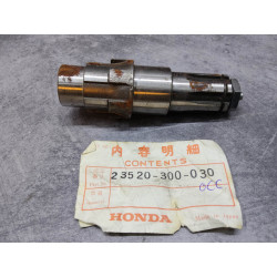 Arbre sortie boîte Honda CB750 Four 23520-300-030 Occasion