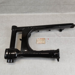 Bras oscillant neuf pour GL1000 GOLDWING 1980/81 HONDA 52120-463-000ZA