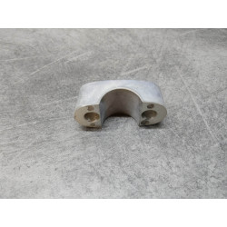 Pontet de guidon ATC125M CN250 ST1100 HONDA 53131-HB6-000