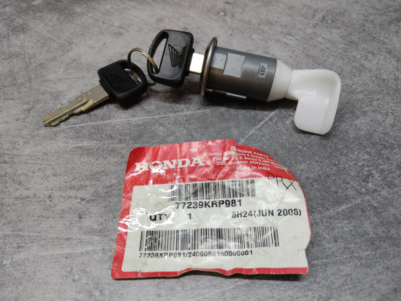 Serrure verrouillage SCV100F HONDA 77239-KRP-981