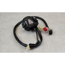 Commodo droit de NSS125 Forza 2015/18 HONDA 35160-K40-F01 idem 35160-K40-F02
