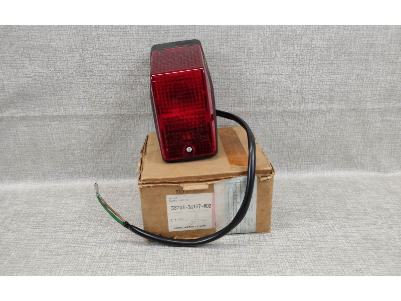 Feu arrière complet neuf pour XLV750R 1983 (d) HONDA 33701-MG7-601