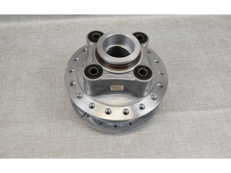 Moyeu de roue AR de CB125S CB100 CL100 MT125R ST90 CL125S HONDA 42610-128-000