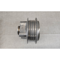 Moyeu de roue AR de CB125S CB100 CL100 MT125R ST90 CL125S HONDA 42610-128-000