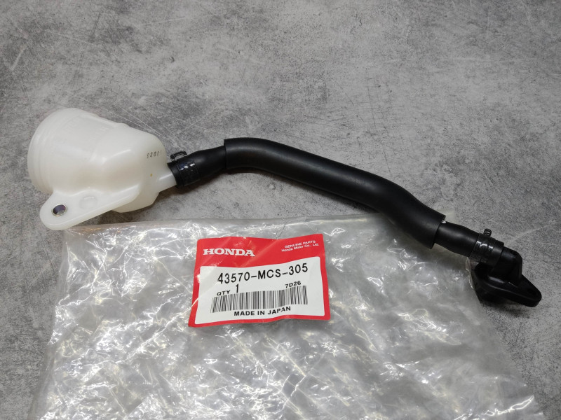 Bocal + tuyau du liquide de frein AR de ST1300 HONDA 43570-MCS-305
