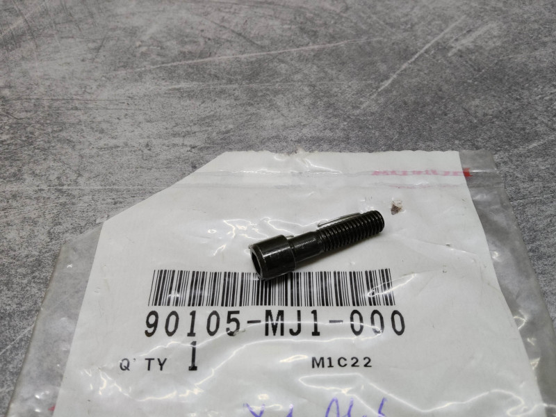 Vis M6x25 Tête CHc Spéciale Honda 90105-MJ1-000