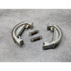 Mâchoires de frein Honda PC50M PS50M PA50 - Réf 45130-148-670