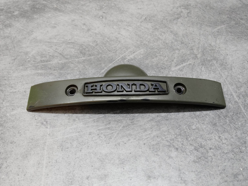 Emblème sous phare Honda CB250G CB360G 87127-367-690