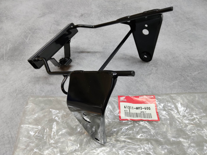 Support Phare Honda CB750F2 Neuf – Réf. 61311-MW3-600