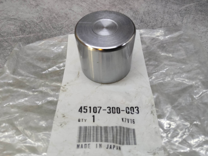 Piston d'etrier de frein CB 750K0-K6 CB450 US K4 K5 origine HONDA 45107-300-003