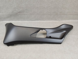 couvercle latéral gauche gris PCX125 PCX150 2015/2017 HONDA 64432-K35-V00ZN