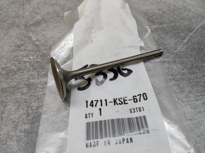 Soupape admission CRF150R CRF150RB HONDA 14711-KSE-670