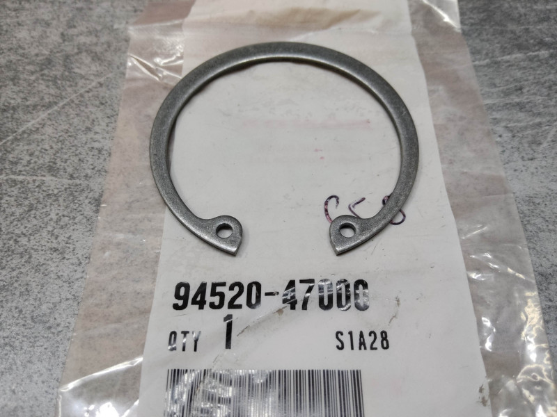 Circlip intérieur 47mm Honda 94520-47000 - Pièce neuve