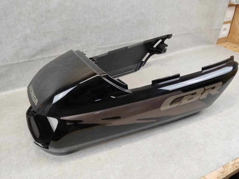 Auvent de selle Honda CBR1000F 1992 Noir – Réf. 77260-MW7-790ZB