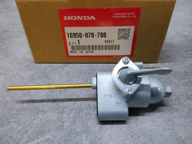 Robinet essence HONDA CD50 S90 SS125 CD125 16950-070-700