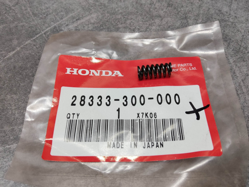Ressort HONDA  CB750 Four CBX CBR CBF GL1800  VFR1200 XL1000V 28333-300-000