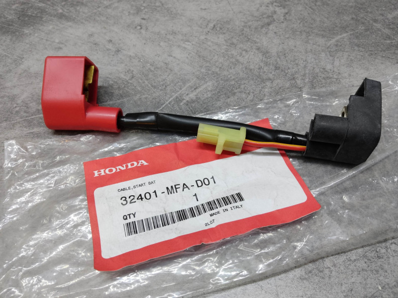 Cable positif batterie CB1000 HONDA 32401-MFA-D01