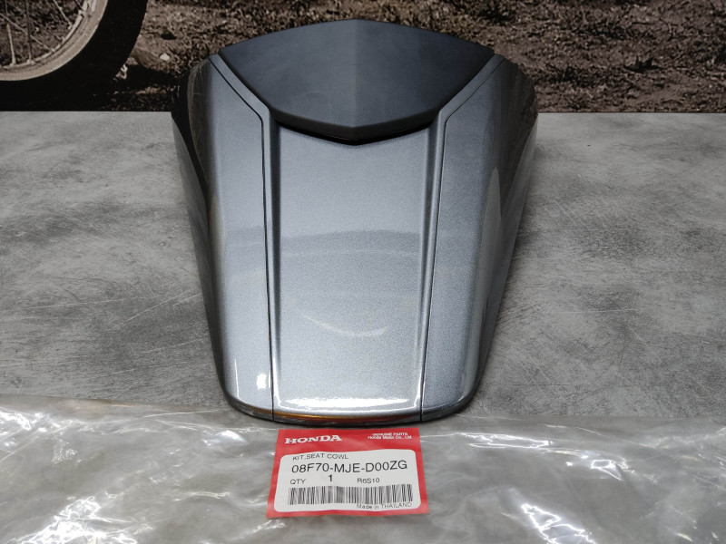 Capot de selle CB650F CBR650F HONDA 08F70-MJE-D00ZG