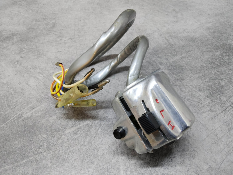 Commodo droit CD125 CD175 K0 HONDA 35300-230-030