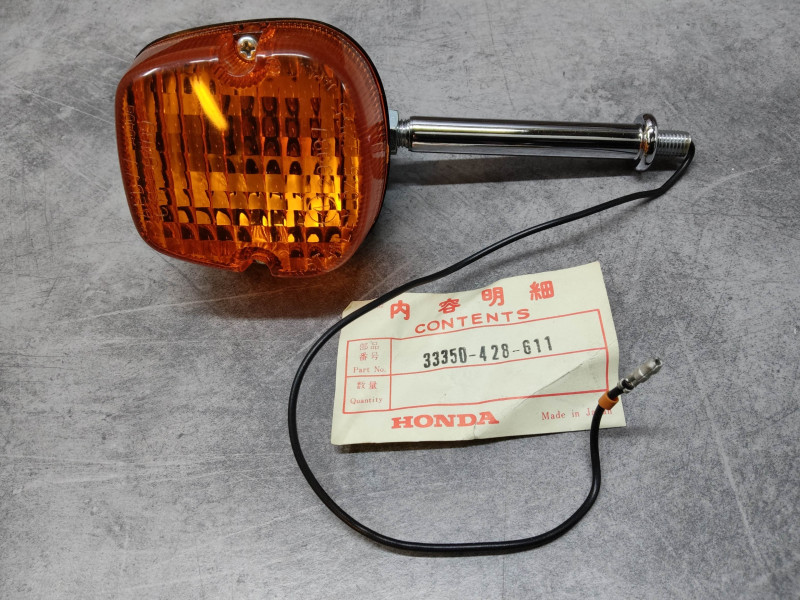 Clignotant gauche XL250 1980 HONDA 33350-428-611
