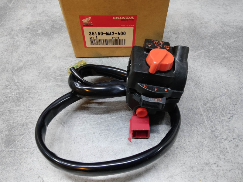 Commodo droit Honda 35150-MA2-600 CBX1000 CB750K neuf