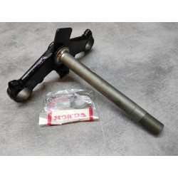 Té fourche inférieur Honda CA125 Rebel 53219-KEB-620