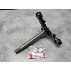 Té fourche inférieur Honda CA125 Rebel 53219-KEB-620