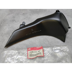 Conduit d'air AV droit Honda FES125 FES250 – 64305-KFG-000
