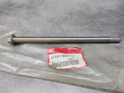 Axe roue arrière MTX50S 1984/85 HONDA 42301-GC5-610