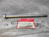 Axe fixation moteur Honda NSR125F 10x185 - 90103-KY4-900