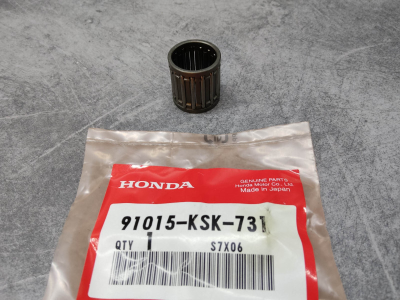 Roulement aiguille pied de bielle Honda CR250R | 91015-KSK-731