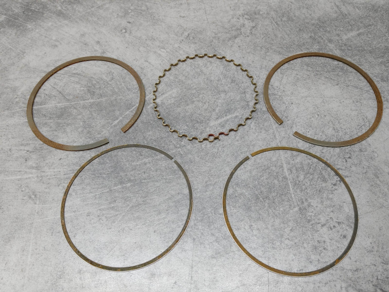 Jeu de segments Honda XL350R XR350R Réf. 131A1-KF0-003