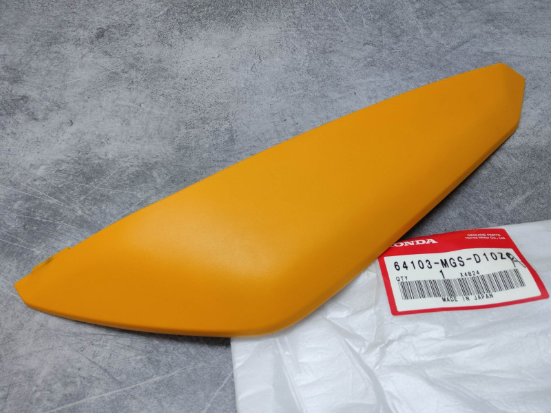 Couvercle Top Case Gauche Orange YR177R Honda 64103-MGS-D10ZA