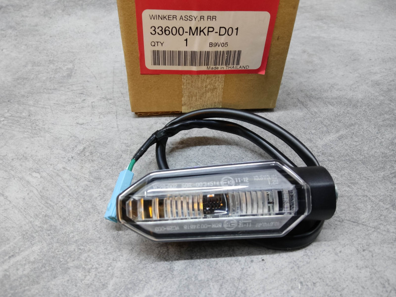 Clignotant Arrière Droit Honda 33600-MKP-D01 – Pièce Neuve