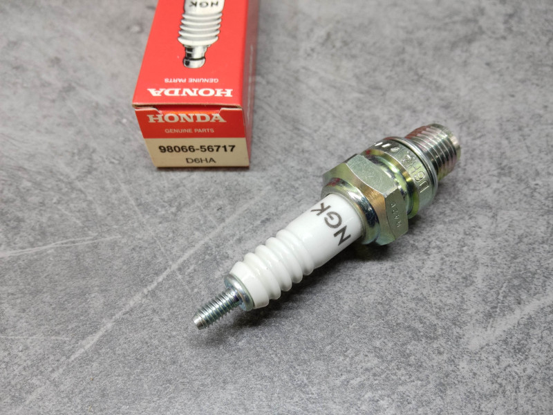 Bougie NGK D6HA Honda 98066-56717 - Pièce neuve