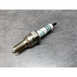 Bougie iridium 1UH24D CBR600F4 CBR900RE/RR 00/01 HONDA 98059-5892U
