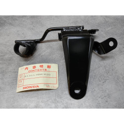 Support phare droit CBX400F 82 CBX500F 82/83 HONDA 61311-MA6-620